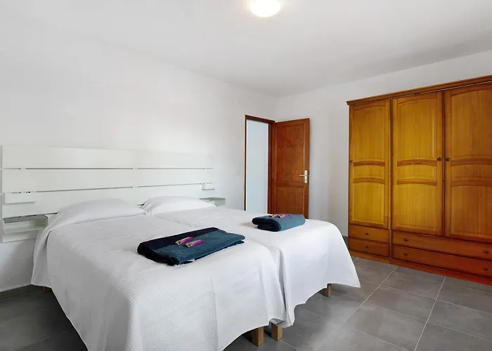 A 1 Minuto De Playa Apartment *